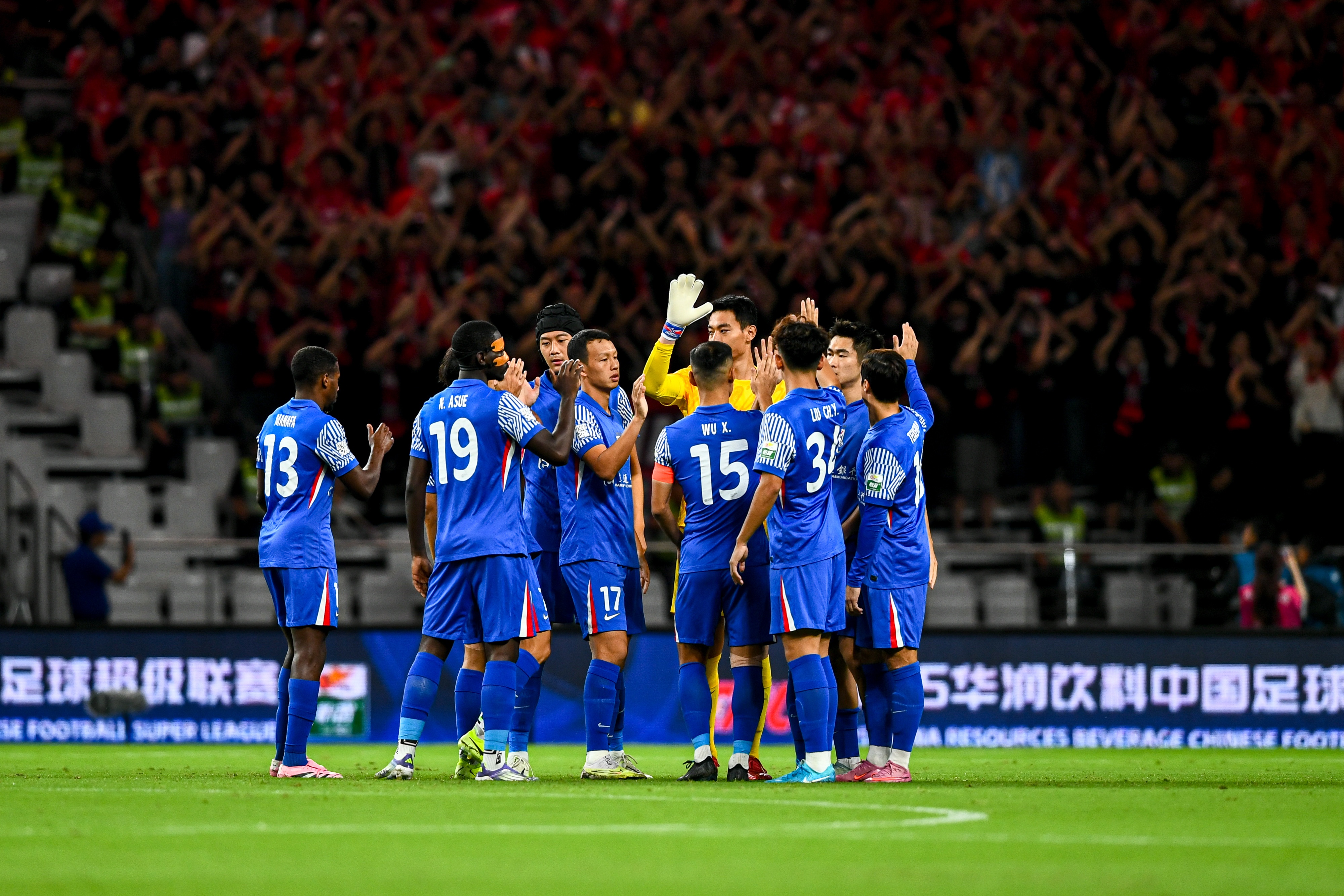 开云体育下载-记者：申花冬训首场热身赛采用433阵型，锋线新外援盖伊首发出战